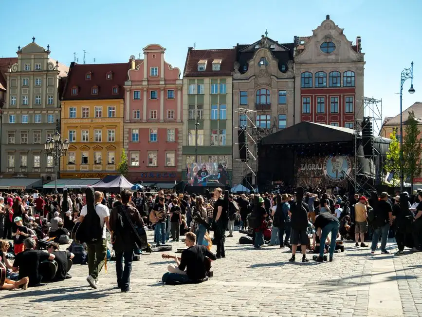 Muzyczne Niedziele w Burzeninie zakończone – ostatni koncert pełen wspomnień
