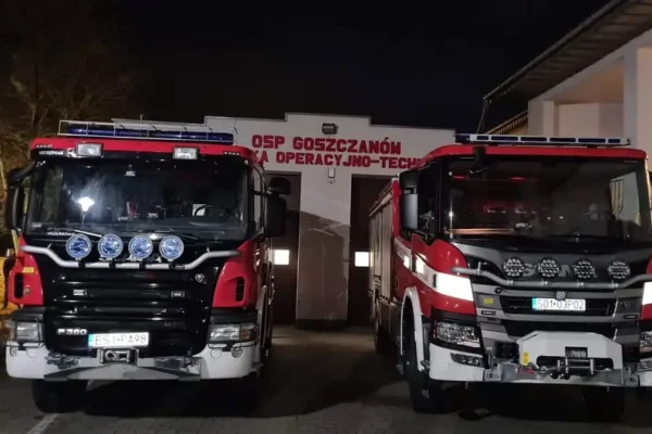 Pożar ścierniska w Zadąbrowiu – interwencja OSP Goszczanów