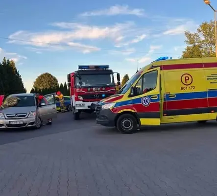 Wypadek na ul. Czajkowskiej w gm. Klonowa – zadysponowano śmigłowiec LPR