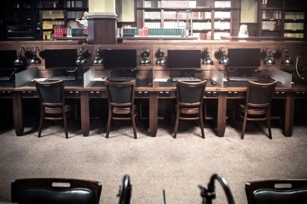 Gminna Biblioteka w Burzeninie z grantem na nowe komputery