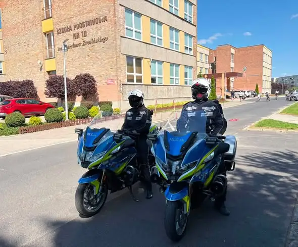 Sieradzcy policjanci czuwają nad bezpieczeństwem uczniów w nowym roku szkolnym