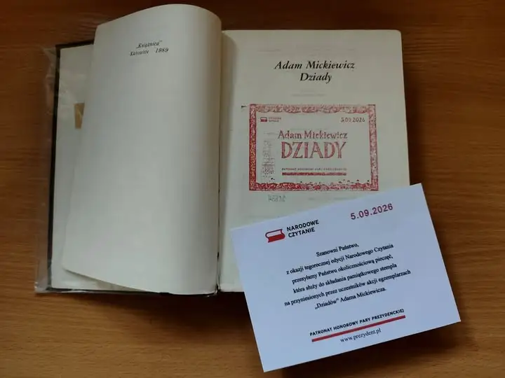 Narodowe Czytanie w Sieradzu: pieczęć już dostępna, spotkanie w piątek