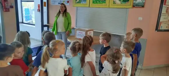 Dzień Dobrych Wiadomości w bibliotece w Sieradzu – radosne spotkanie z przedszkolakami