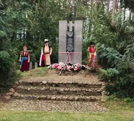 Uczniowie ze Złoczewa oddali hołd Powstańcom Styczniowym
