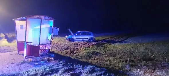 Wypadek w Owieczkach: akcja strażaków z OSP Klonowa i JRG Sieradz