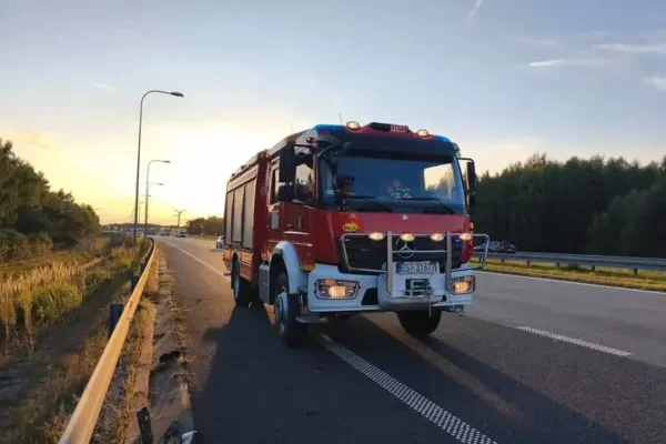 Kolizja na S8 pod Sieradzem – interweniowały służby
