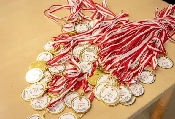 Młodzież z Gminy Sędziejowice na rowerach odkrywała historię i naturę